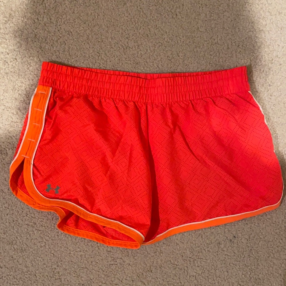 S Under Armour heat gear athletic shorts